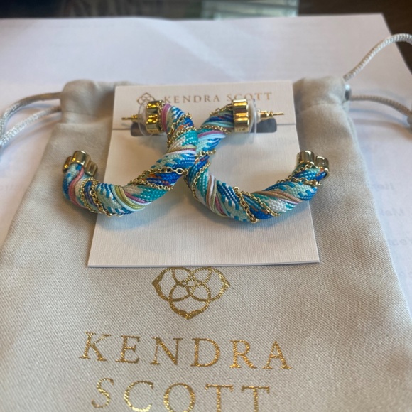 REG $98 KENDRA SCOTT MASIE CORDED 1.66" HOOP EARRINGS-PERIWINKLE MIX - Picture 7 of 7